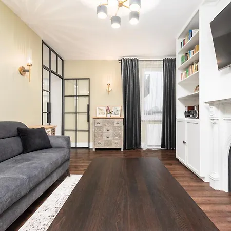 Wola 12a By Homeprime Apartment